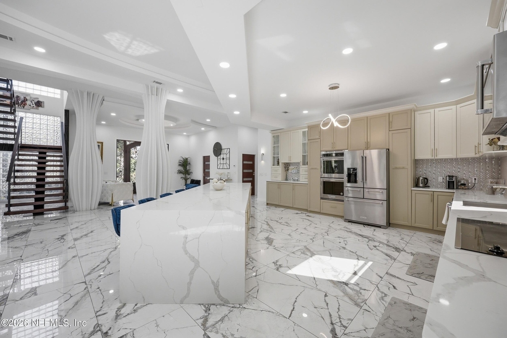 1450 Wentworth Avenue - Photo 8