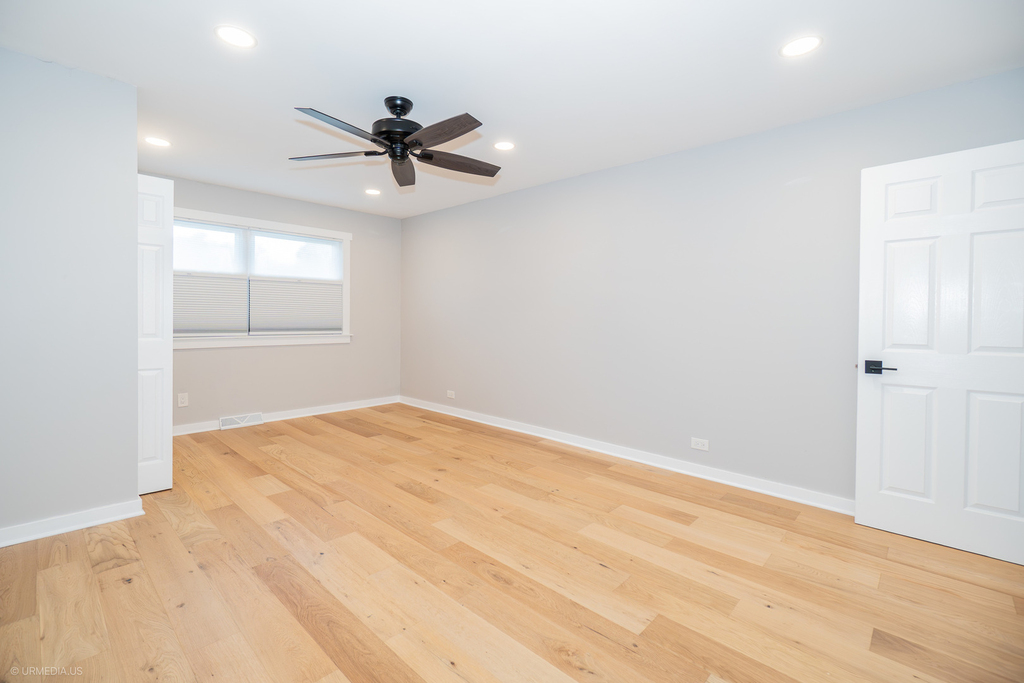 339 Lincoln Avenue - Photo 13