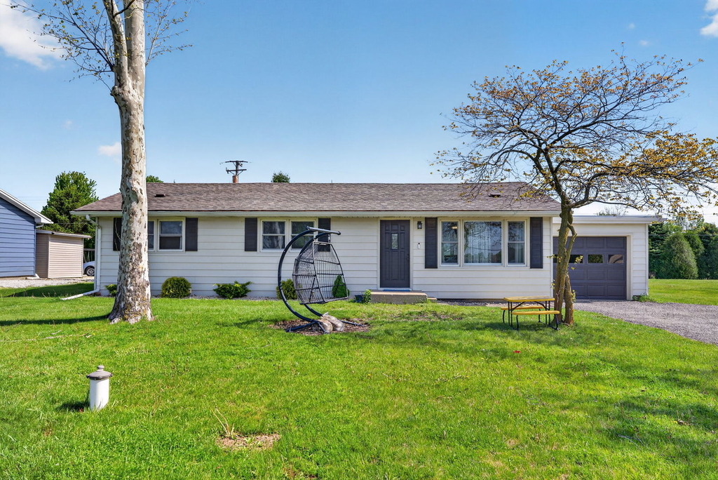 2091 W State Route 102 - Photo 0
