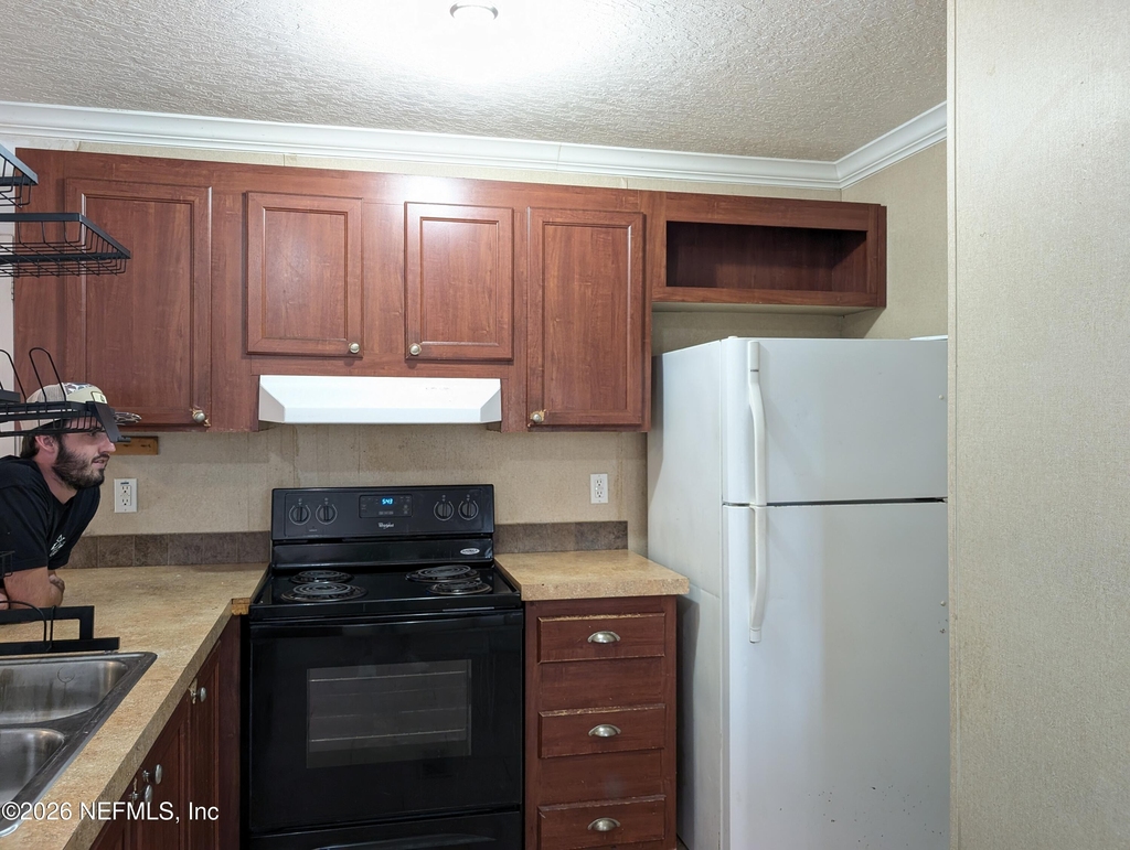 123 Hayman Drive - Photo 3
