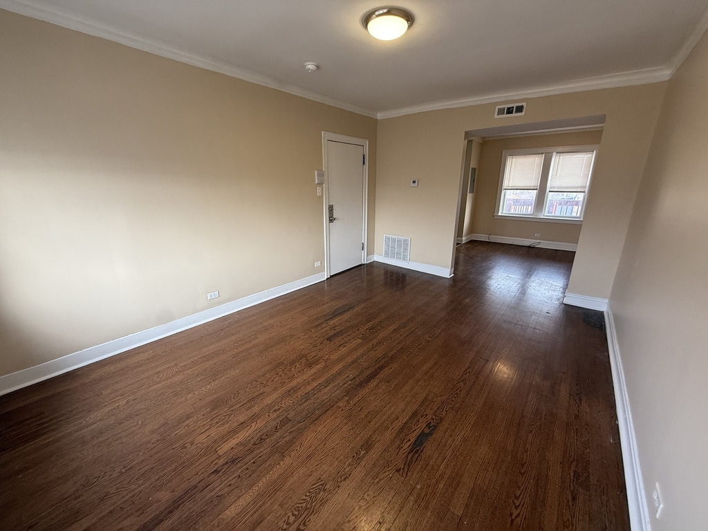 4454 W Diversey Avenue - Photo 2