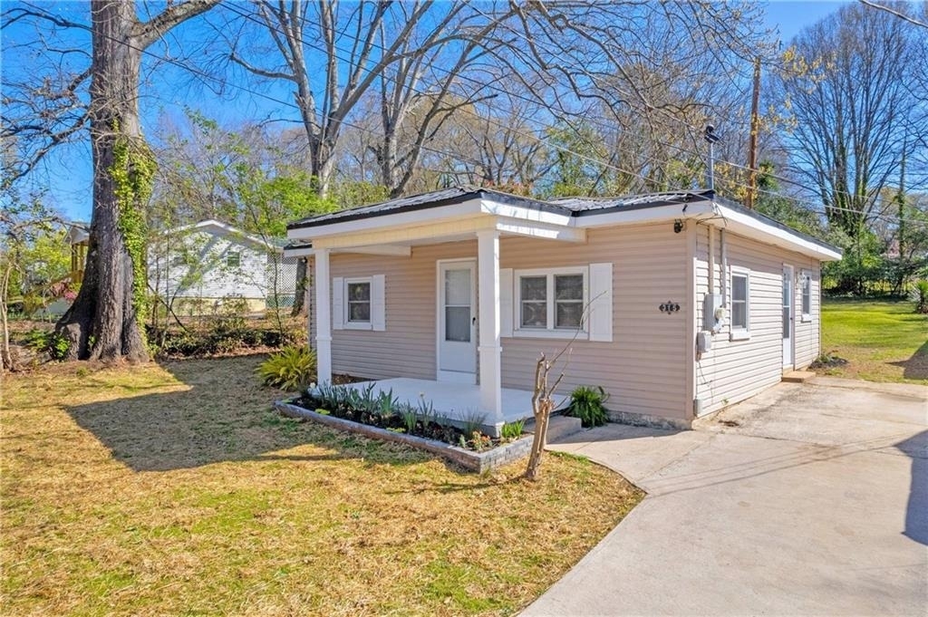 315 Evans Street - Photo 2