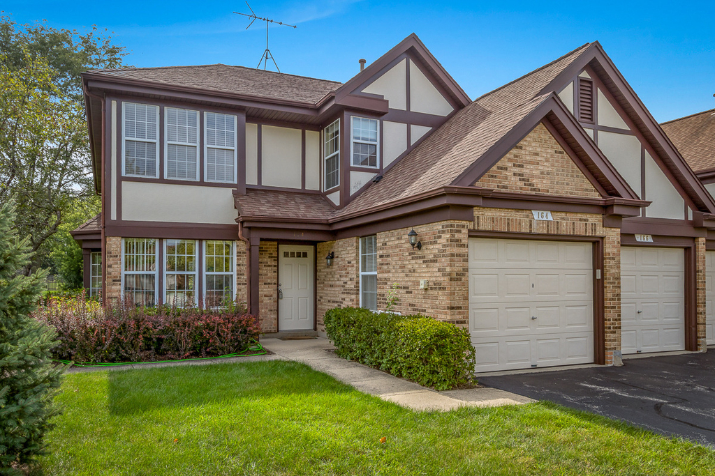 164 White Branch Court - Photo 0