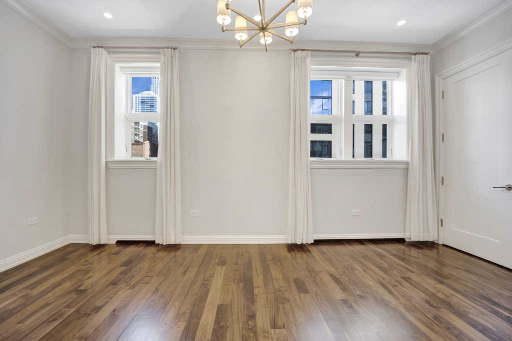 105 W Chestnut Street - Photo 23