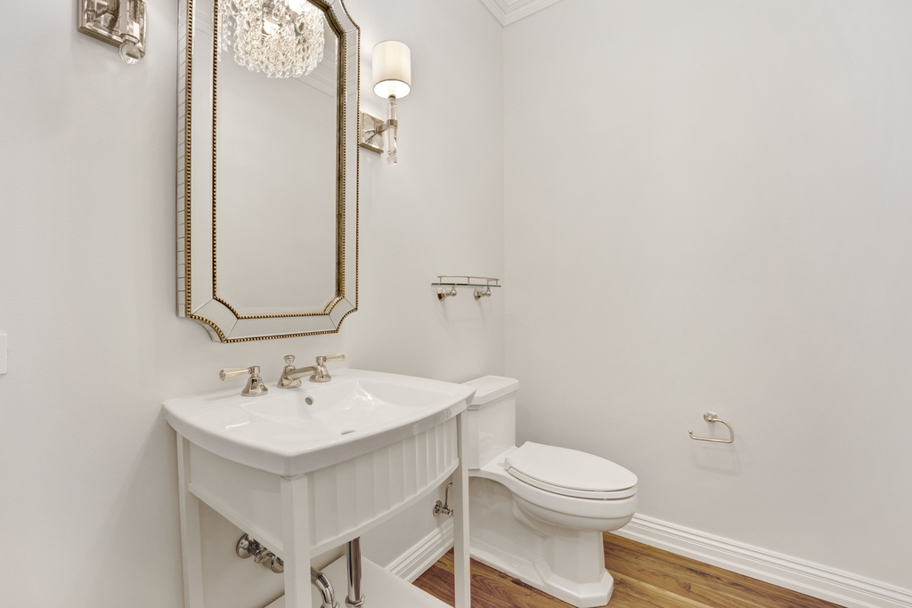 105 W Chestnut Street - Photo 20