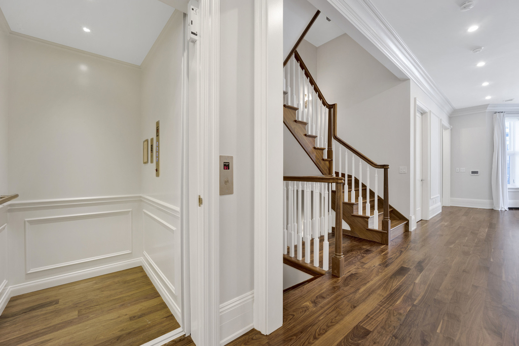 105 W Chestnut Street - Photo 37