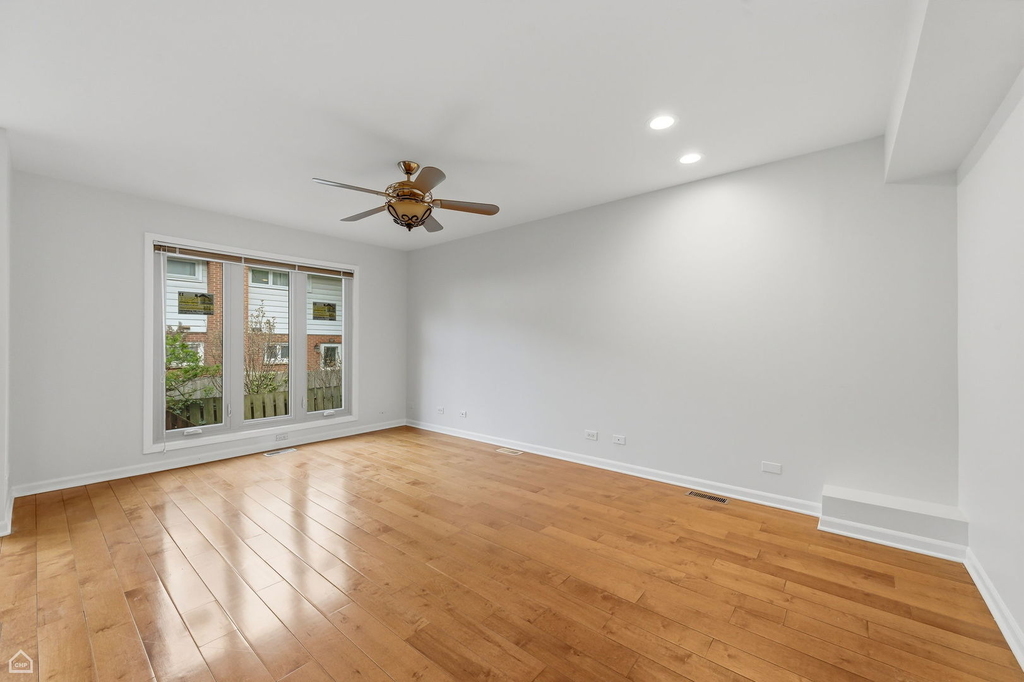 3125 Lake Avenue - Photo 3
