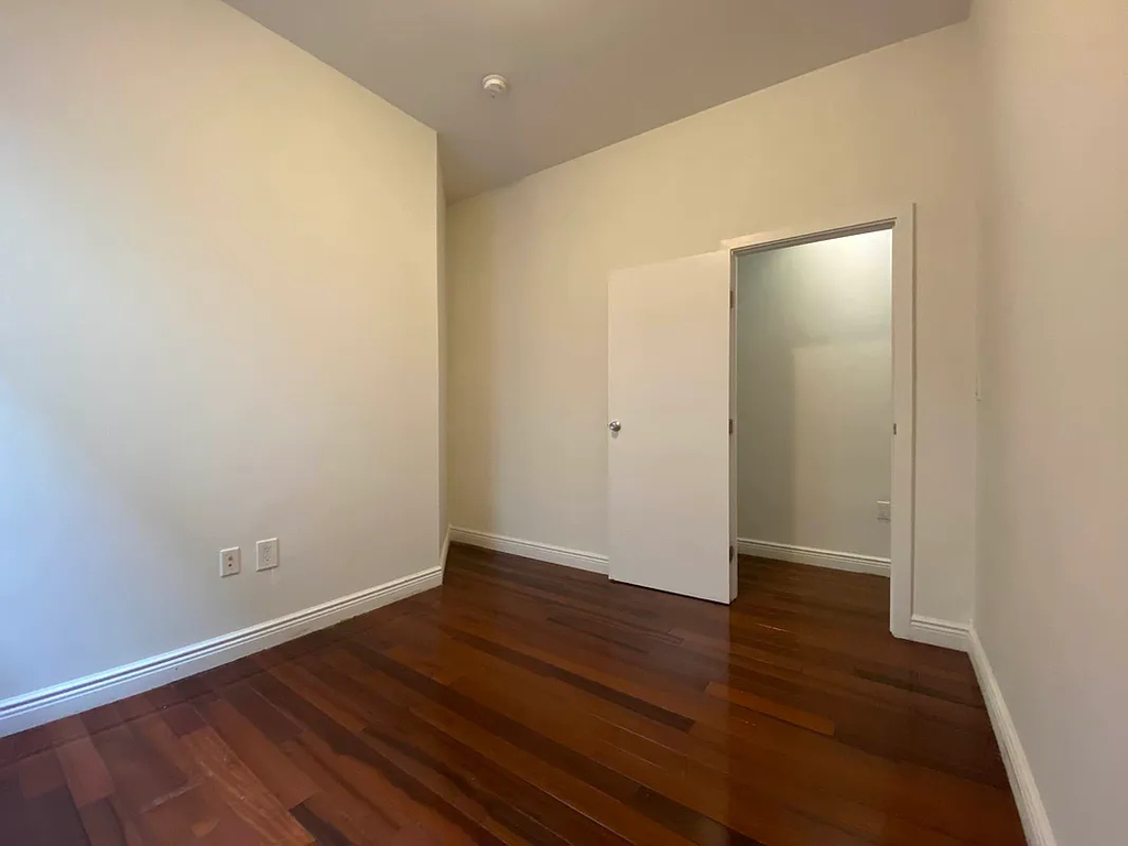 163 West 80th Street - Photo 6