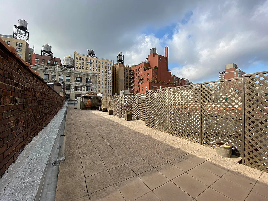 163 West 80th Street - Photo 17
