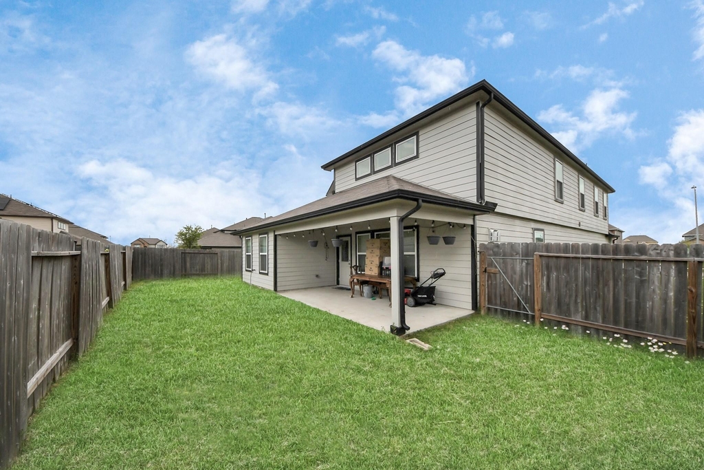 2918 Silverhorn Lane - Photo 7