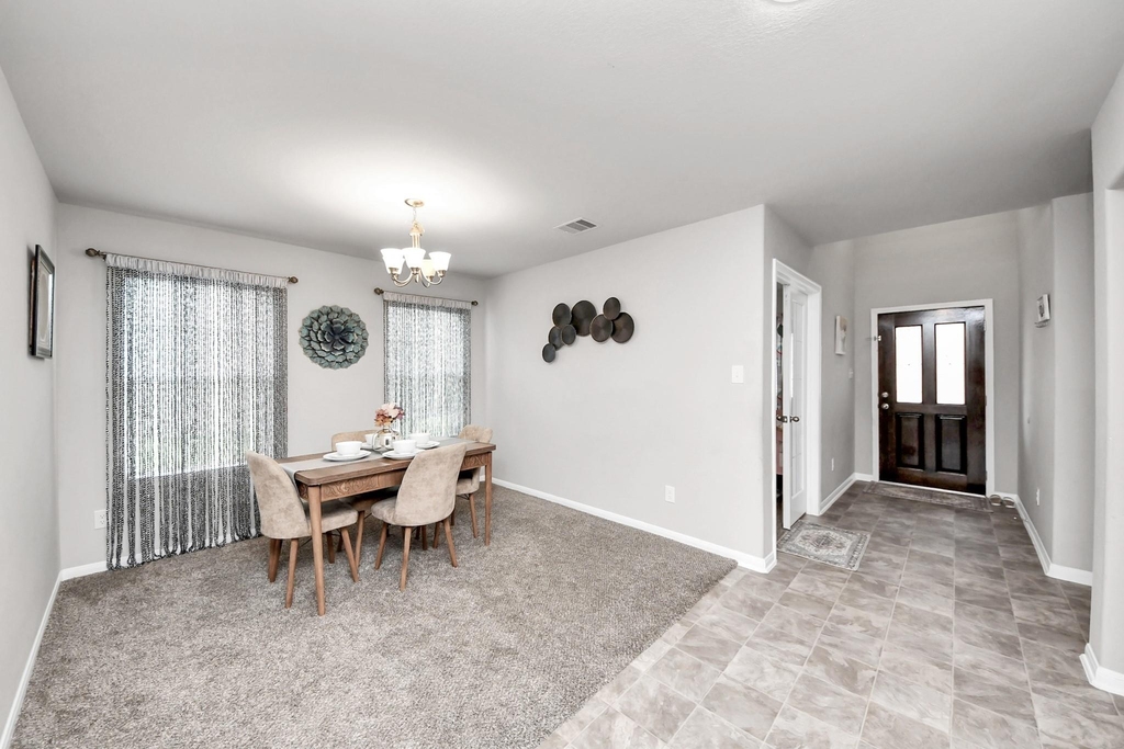 2918 Silverhorn Lane - Photo 11