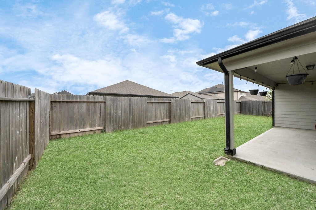 2918 Silverhorn Lane - Photo 8