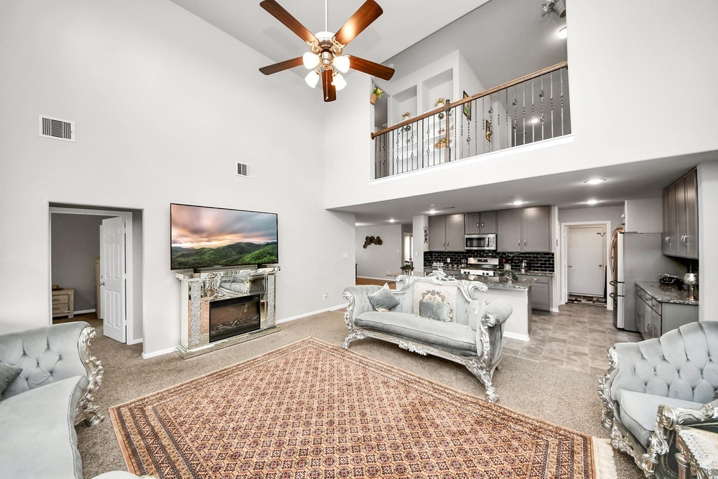 2918 Silverhorn Lane - Photo 26