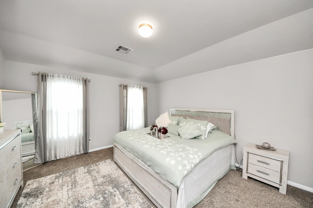 2918 Silverhorn Lane - Photo 29