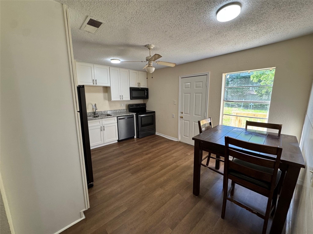 909 14th Avenue N - Photo 15