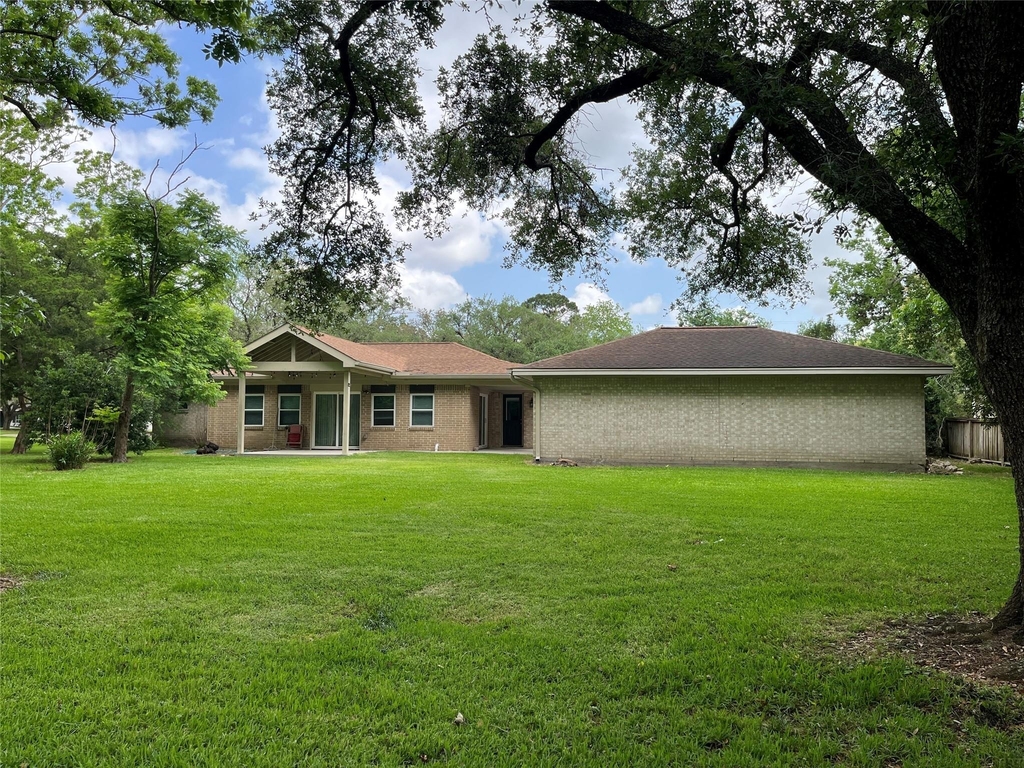 304 S Shadowbend Avenue - Photo 33