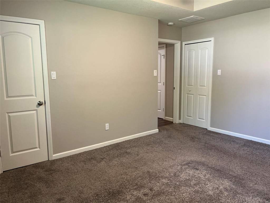 304 S Shadowbend Avenue - Photo 26