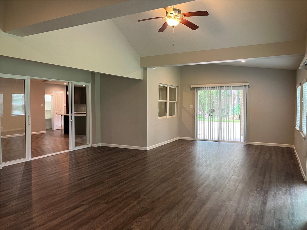 304 S Shadowbend Avenue - Photo 17