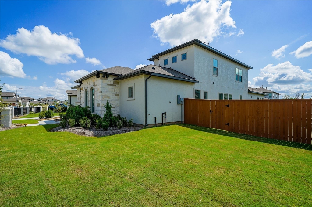11803 Dalhousie Drive - Photo 2