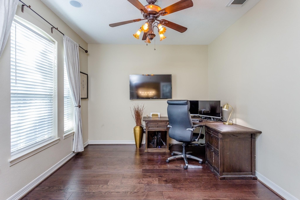 5615 Ashford Ridge Lane - Photo 6