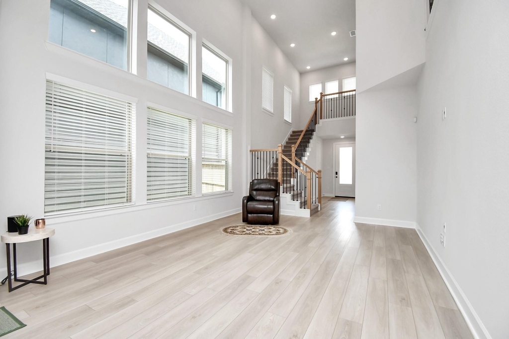 1538 Park Path Drive - Photo 2