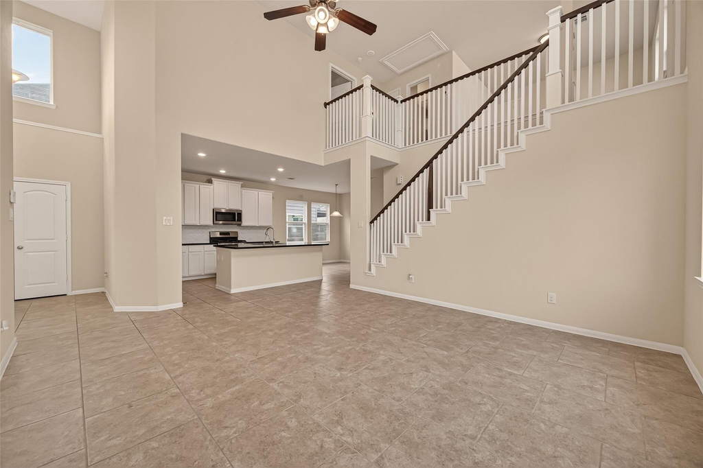 6126 Prince Place Dr - Photo 5