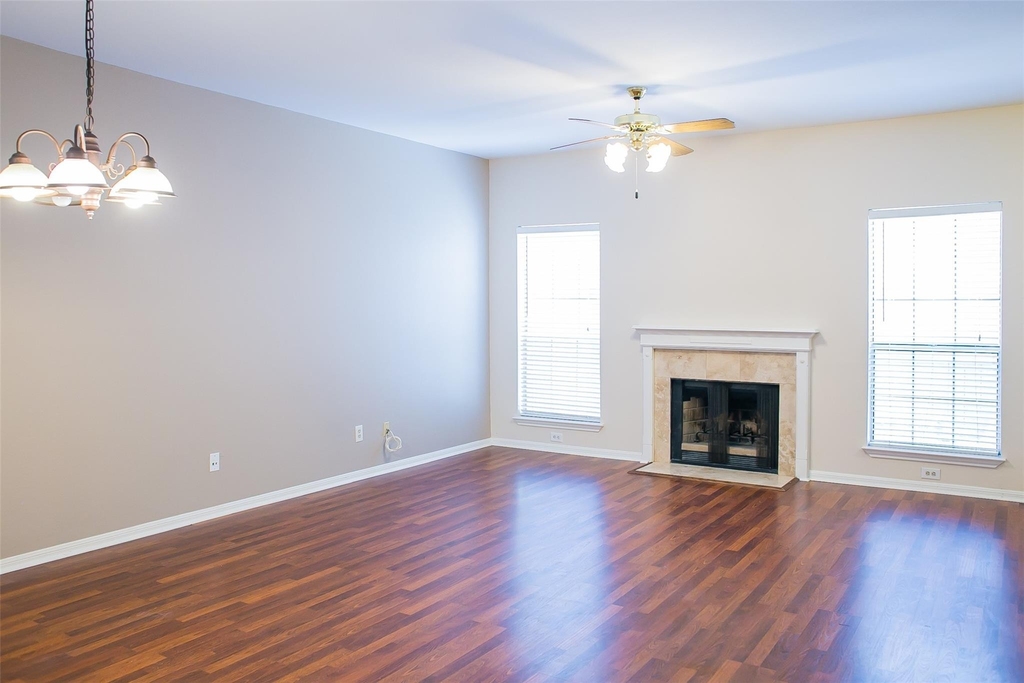 3098 Holly Hall Street - Photo 3