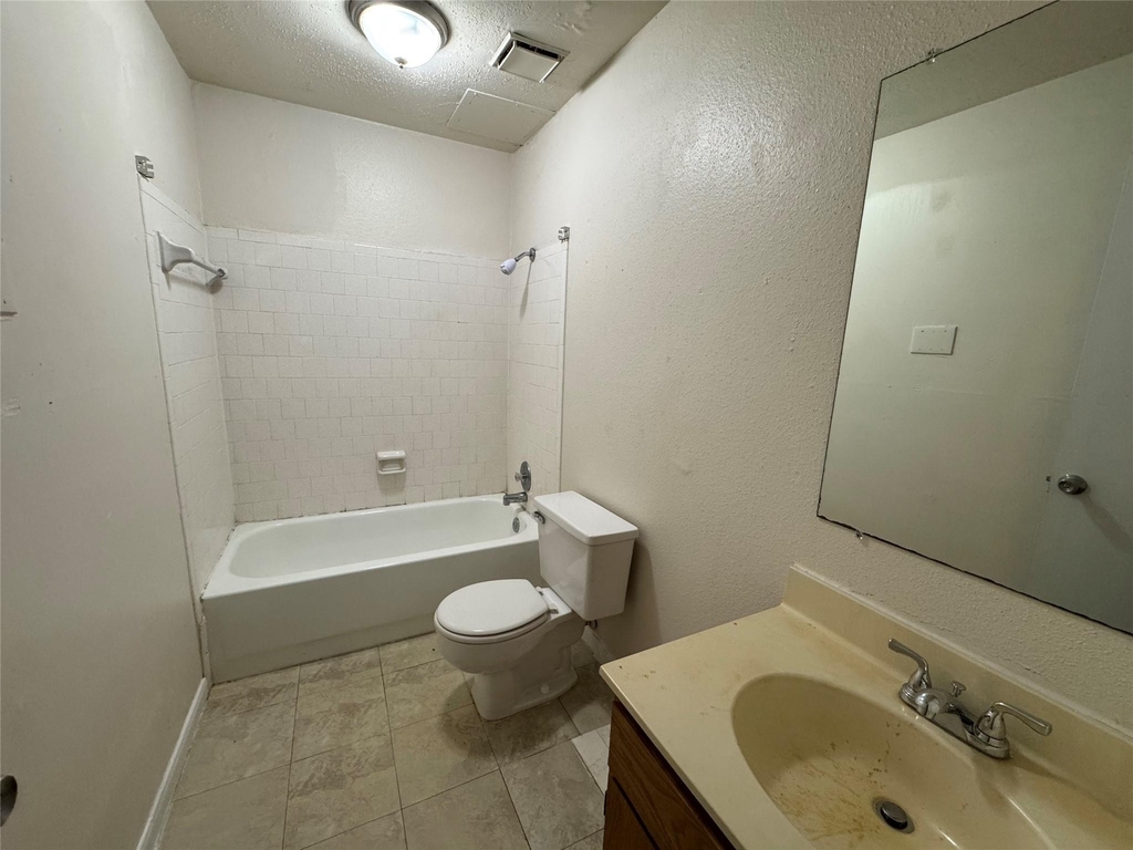 3229 Hirschfield Road - Photo 6