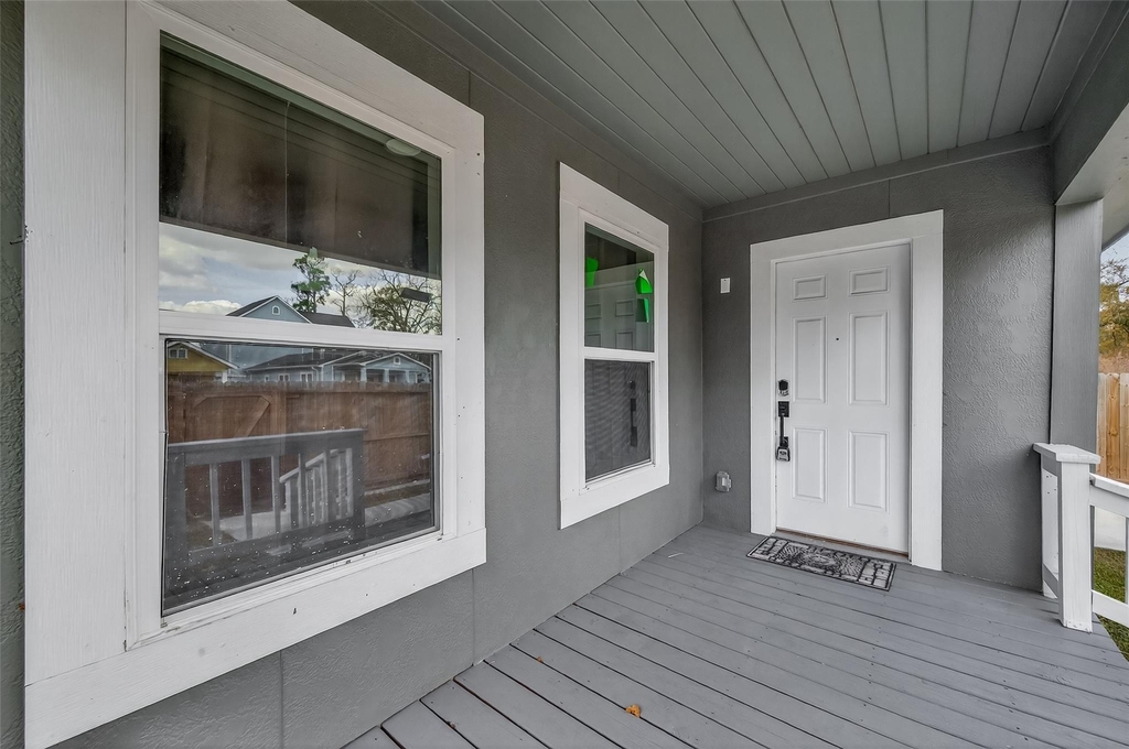 4309 Beggs Street - Photo 4