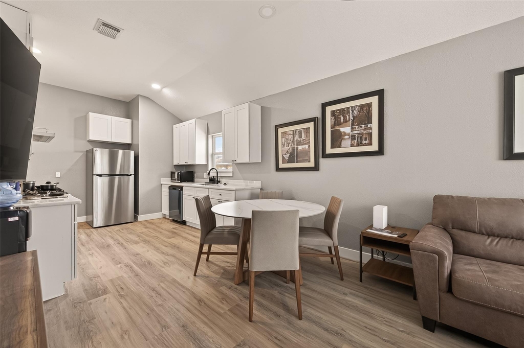 4309 Beggs Street - Photo 7
