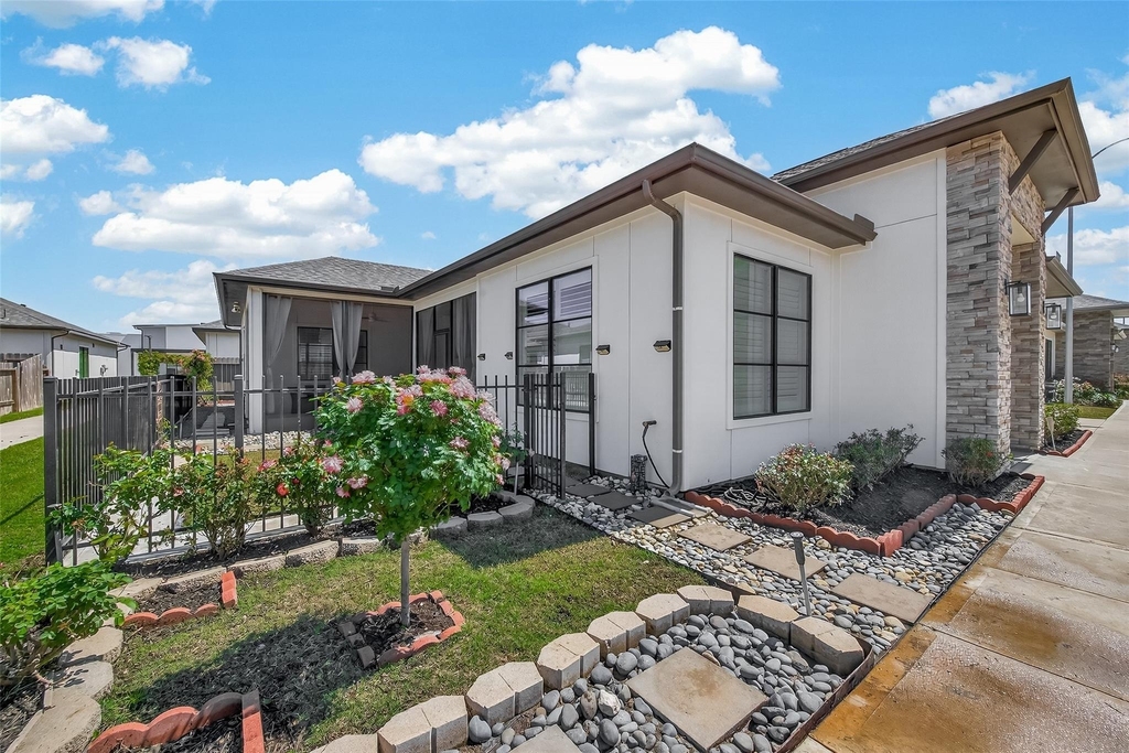 10403 Anchorage Passage - Photo 1