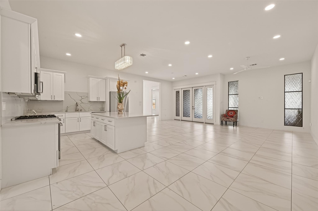 10403 Anchorage Passage - Photo 9