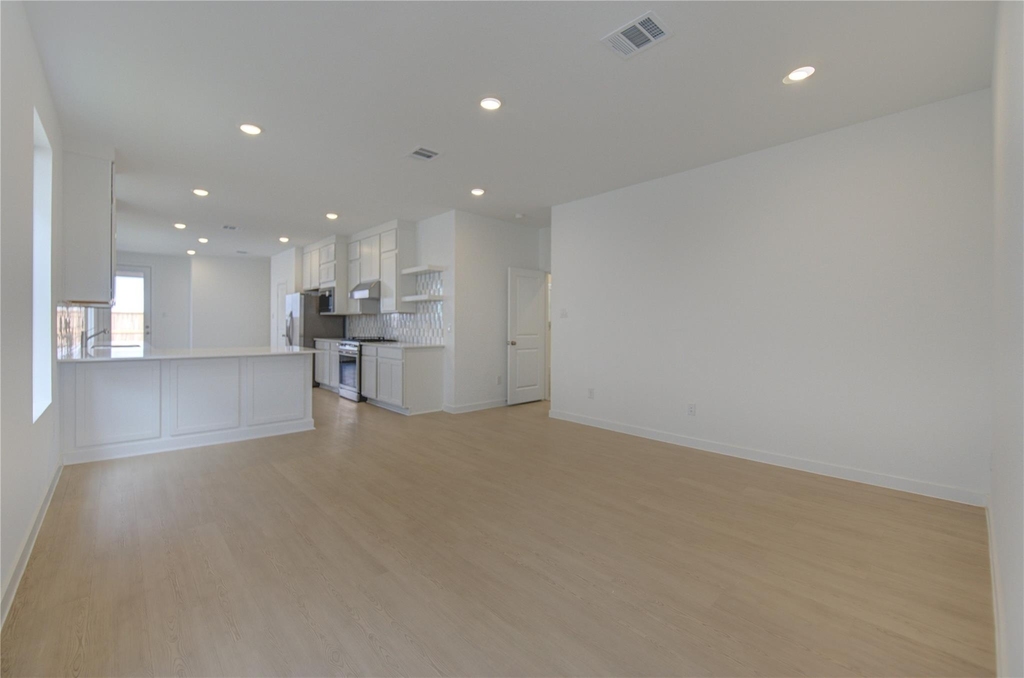 1047 Blue Stone Drive - Photo 7