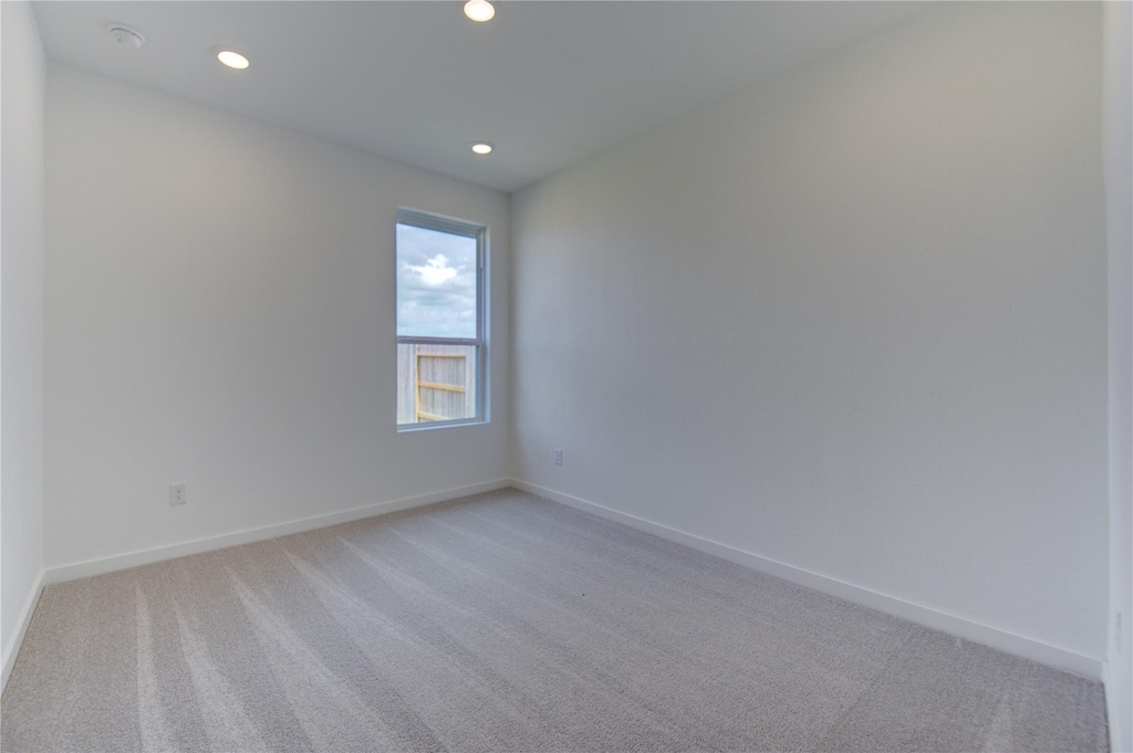 1047 Blue Stone Drive - Photo 30