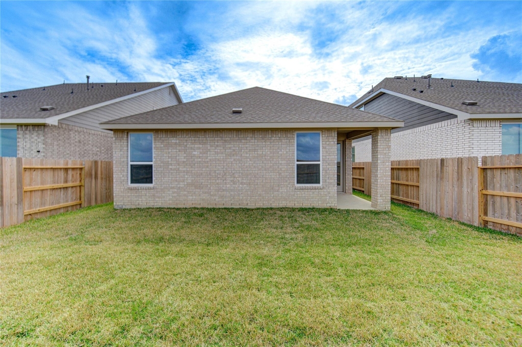 1047 Blue Stone Drive - Photo 47
