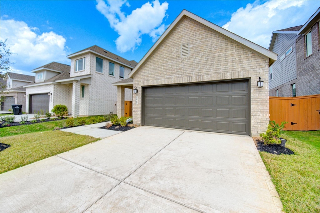 1047 Blue Stone Drive - Photo 0