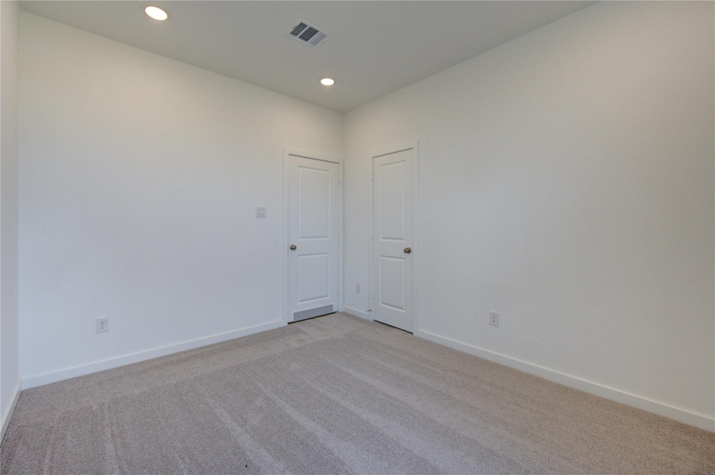 1047 Blue Stone Drive - Photo 31