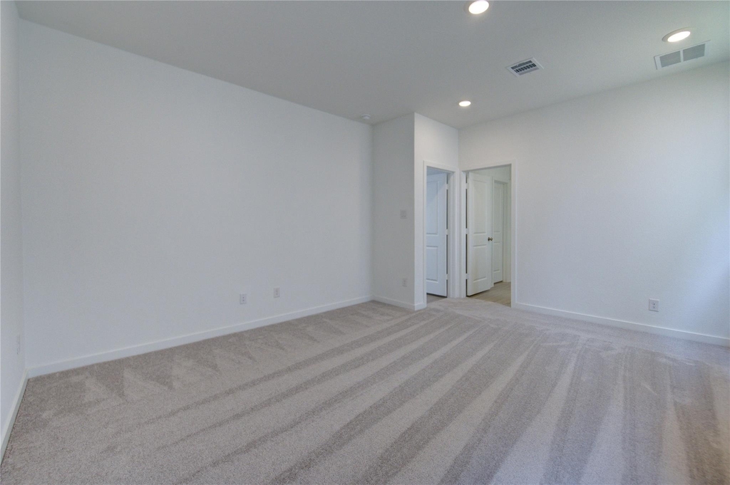 1047 Blue Stone Drive - Photo 37