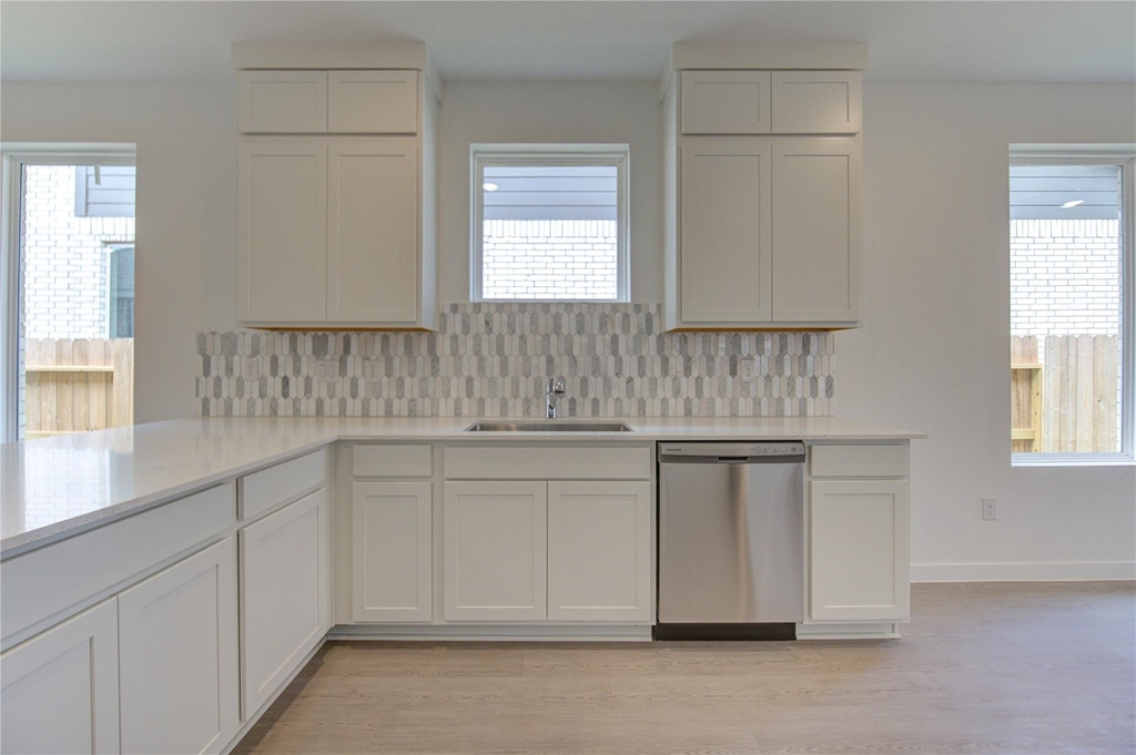 1047 Blue Stone Drive - Photo 16