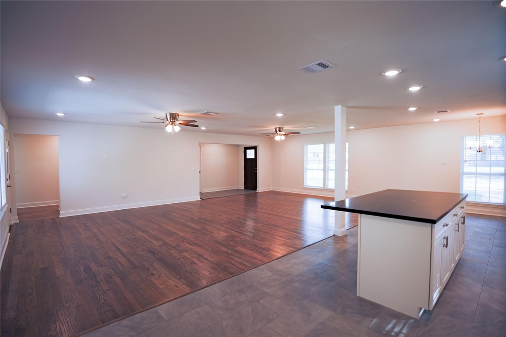 8006 Richmond Avenue - Photo 11