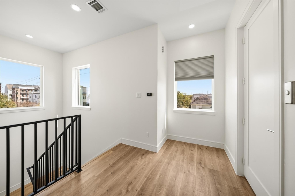 1839 Colquitt Street - Photo 2