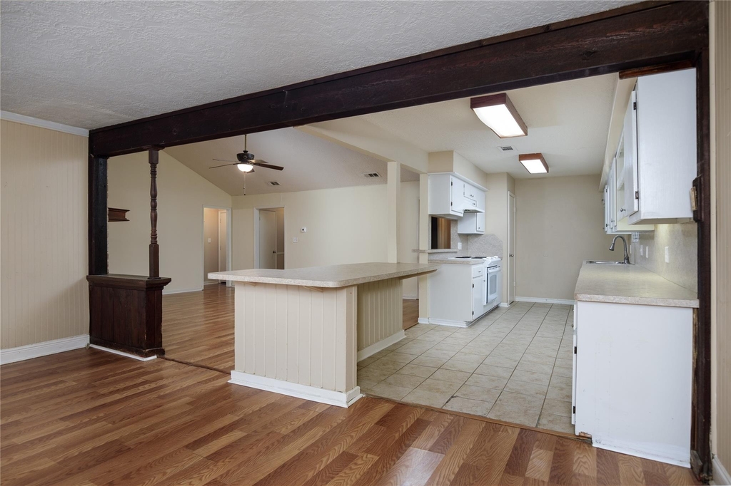 13215 Lake Breeze Lane - Photo 6