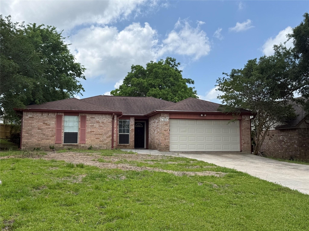 13215 Lake Breeze Lane - Photo 0