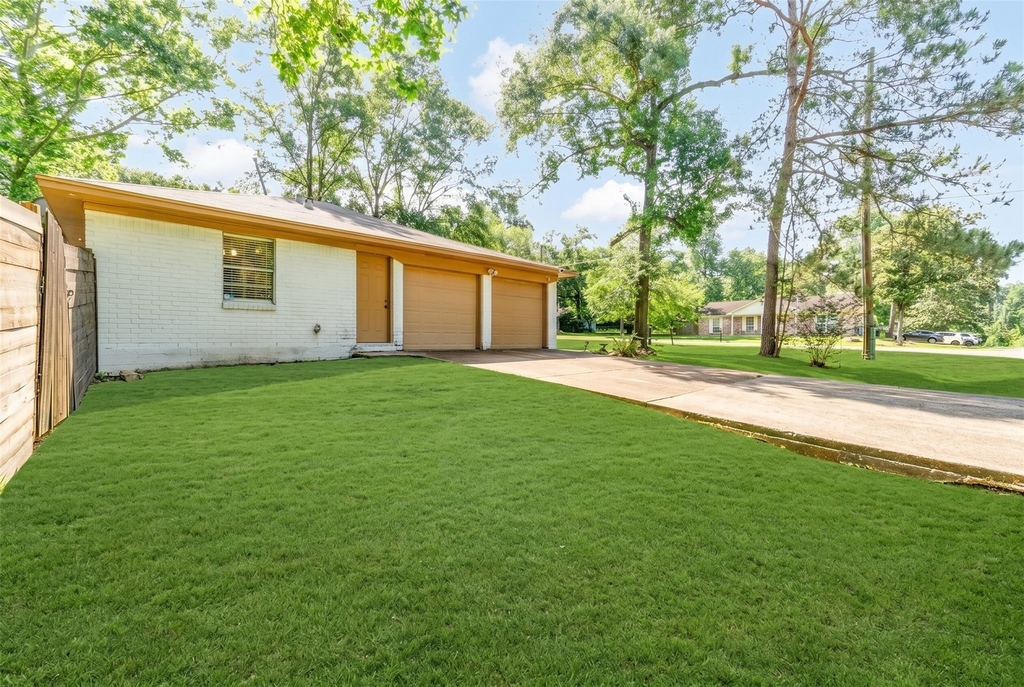 3422 Rustling Pines Street - Photo 4