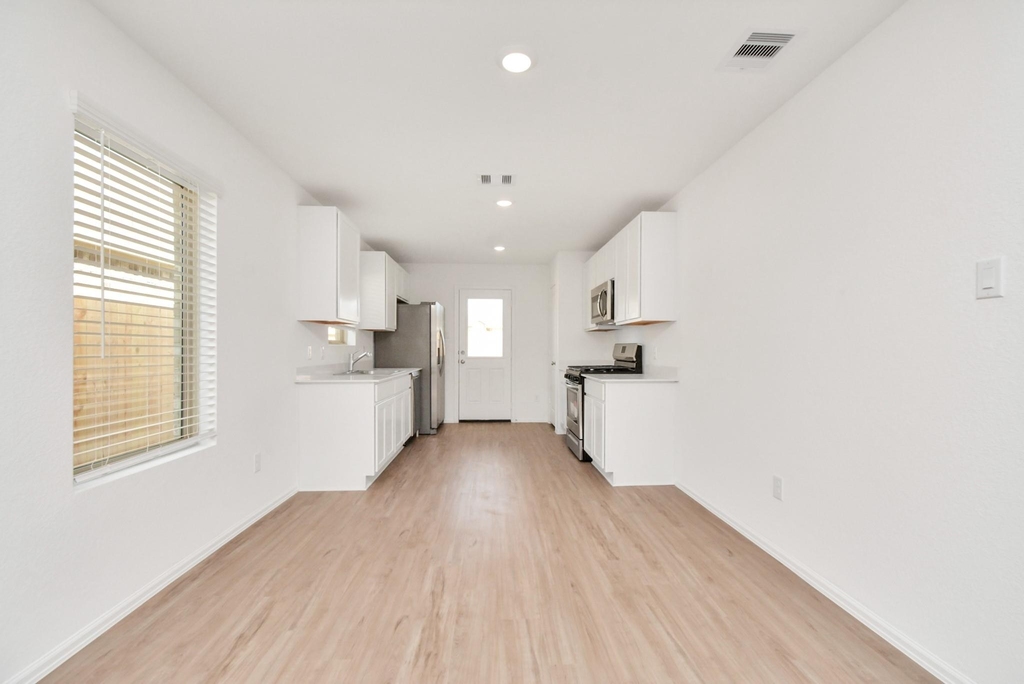 26726 Paloma Blanca Drive - Photo 17