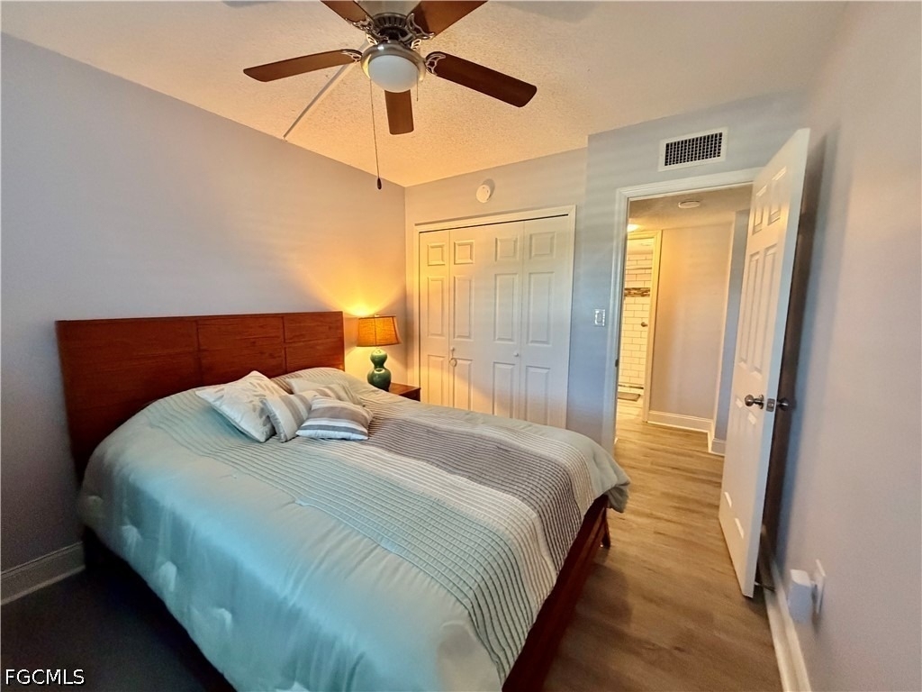 4912 Vincennes Street - Photo 19