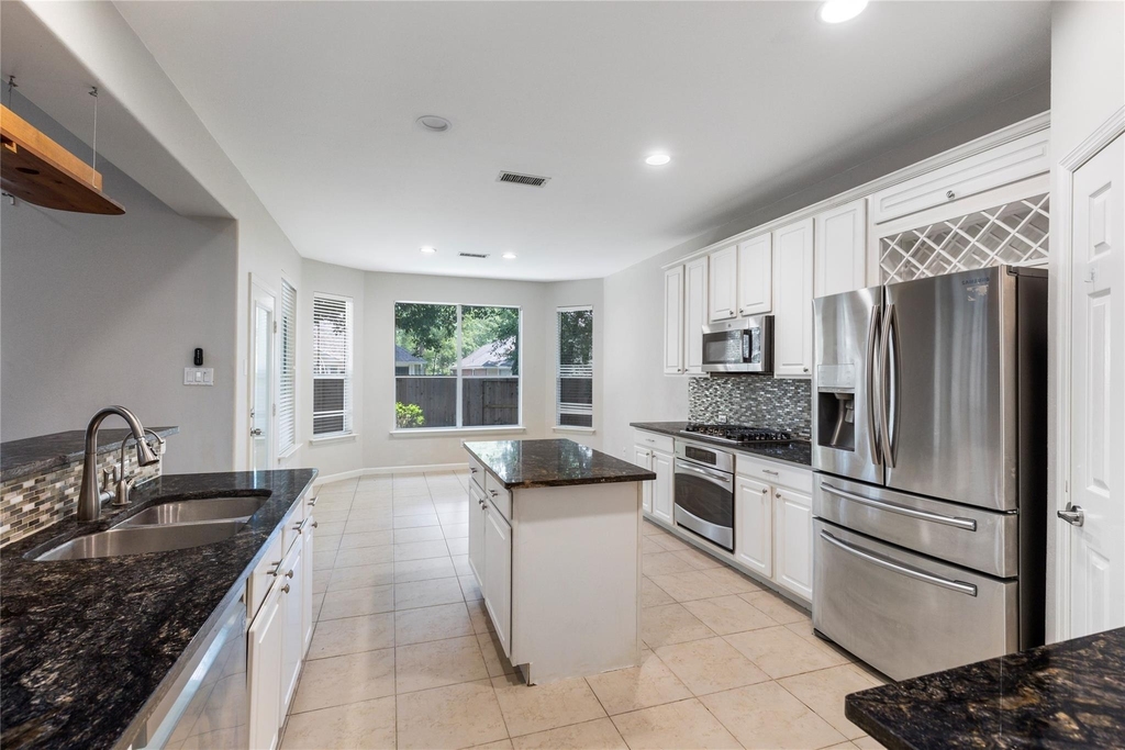 11 Belcarra Place - Photo 7