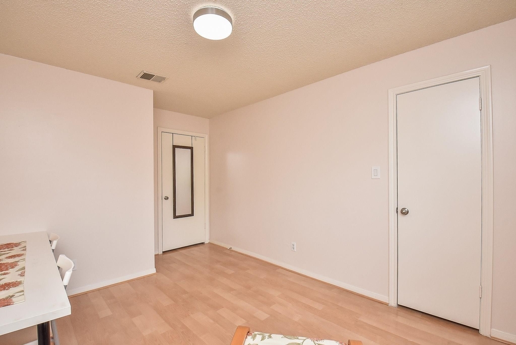 800 Country Place Drive - Photo 23