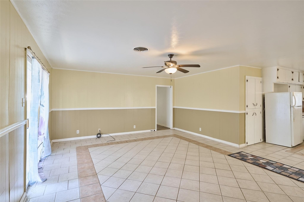 203 Paul Knox Street - Photo 11