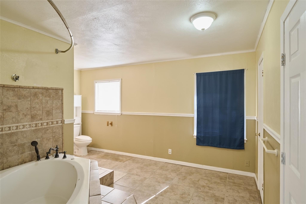 203 Paul Knox Street - Photo 7